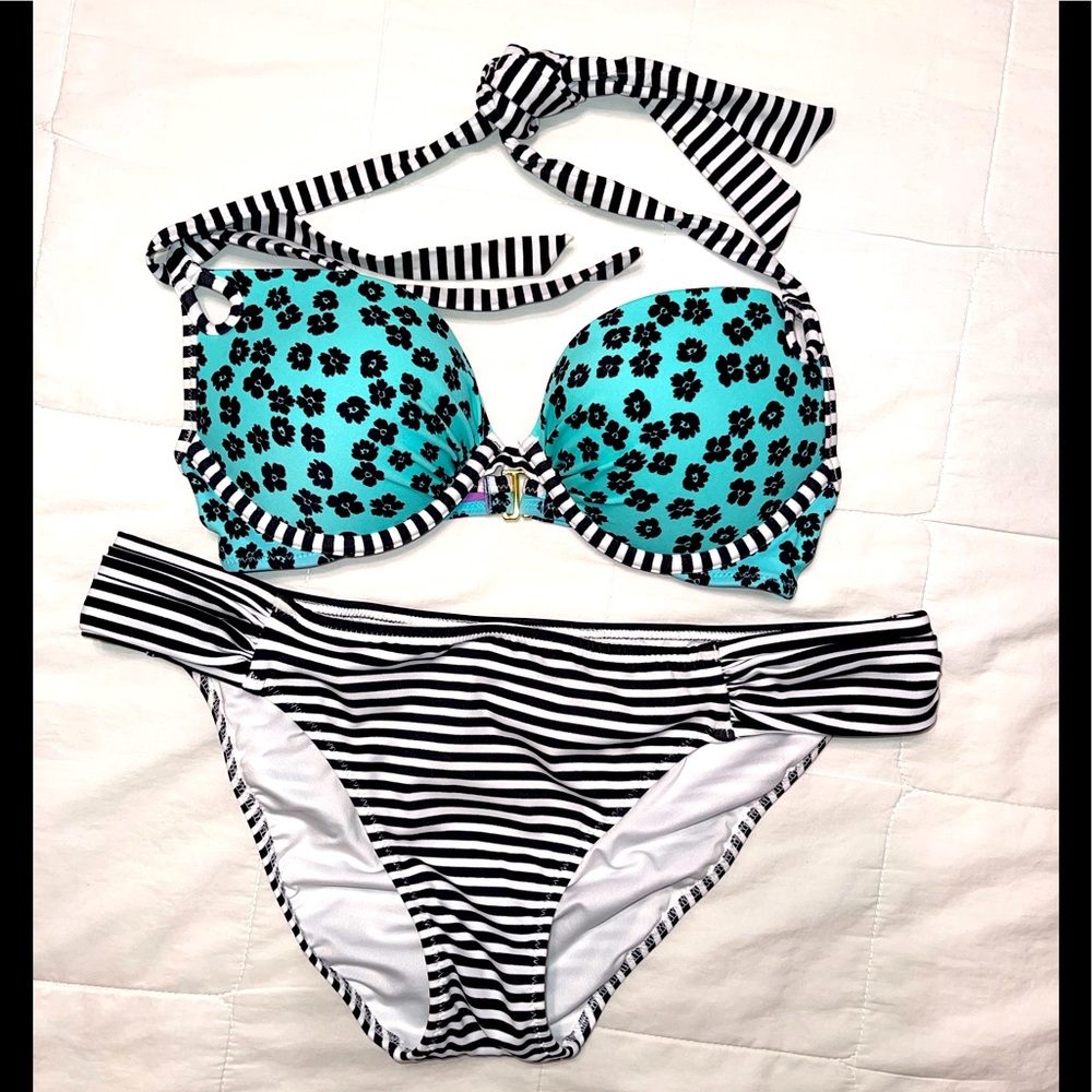 Victoria’s Secret’s Swimwear Push-Up